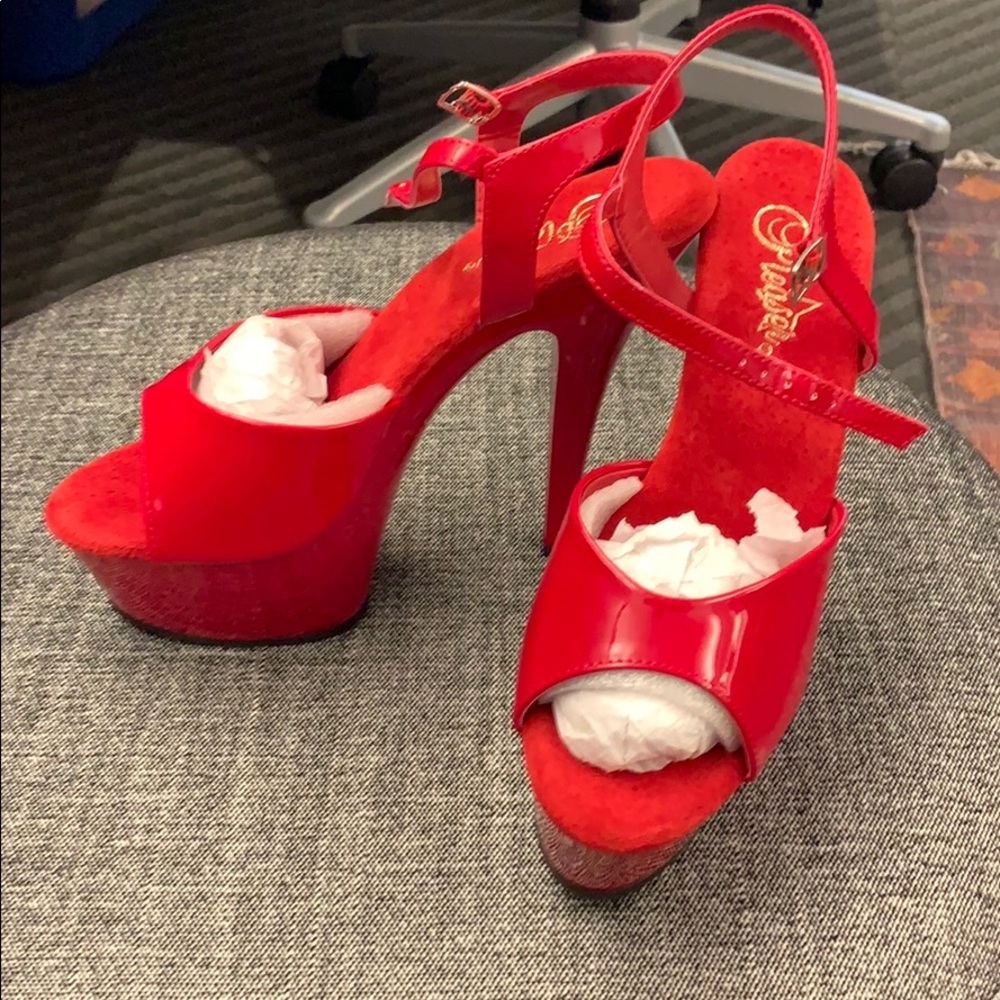 •RED PLEASER HEELS•